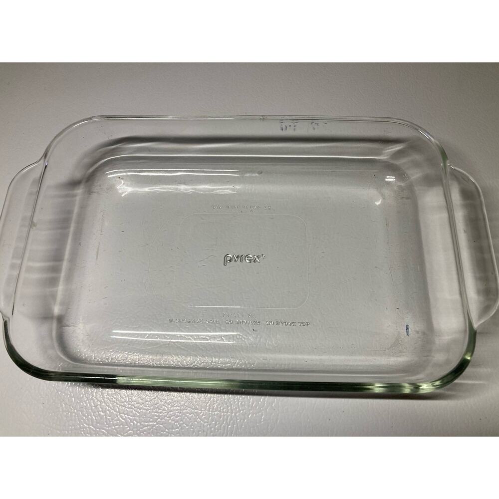Pyrex #232 Clear Glass 2.2 Qt. Casserole Baking Dish 11" x 7" USA